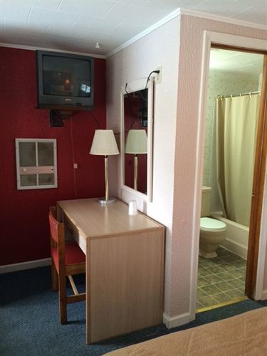 Clarence Fels Three Crown Motel المظهر الخارجي الصورة